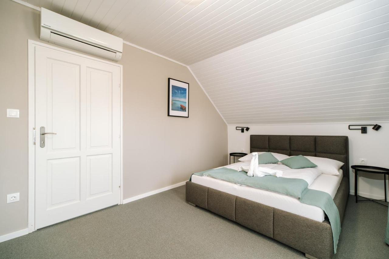 Topáz Apartmanházak Balatongyörök Exterior foto